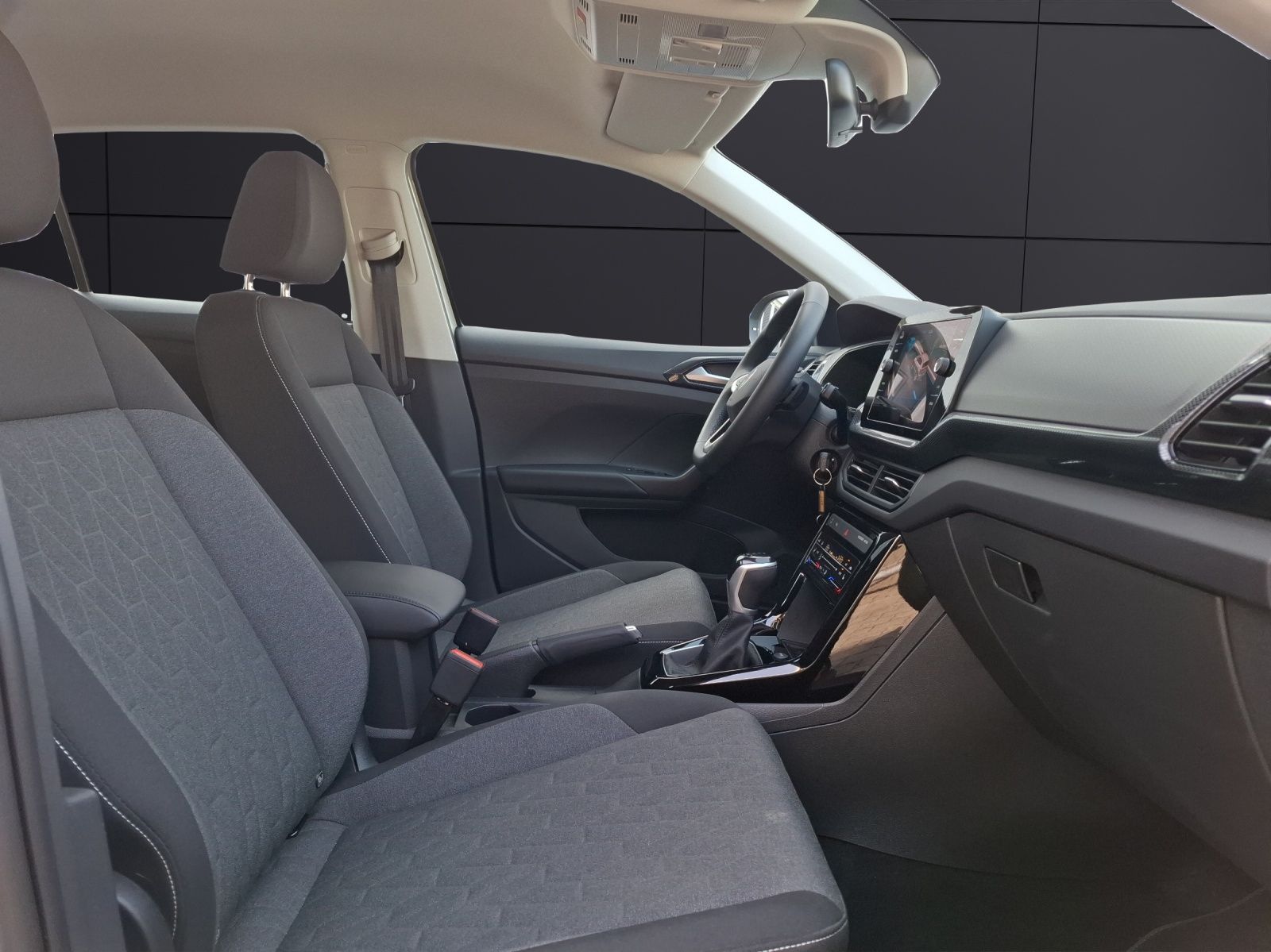 Fahrzeugabbildung Volkswagen T-Cross TSI Life DSG LED CarPlay AID ACC RFK SH