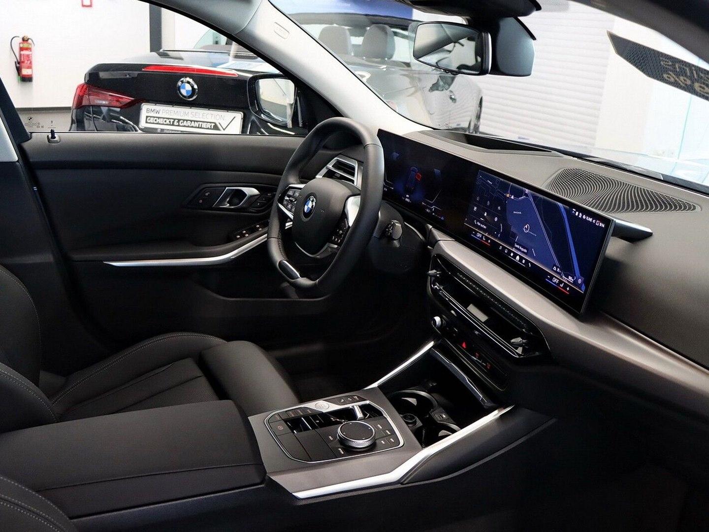 BMW 320d Touring Head-Up Sportsitze PDC+Kamera