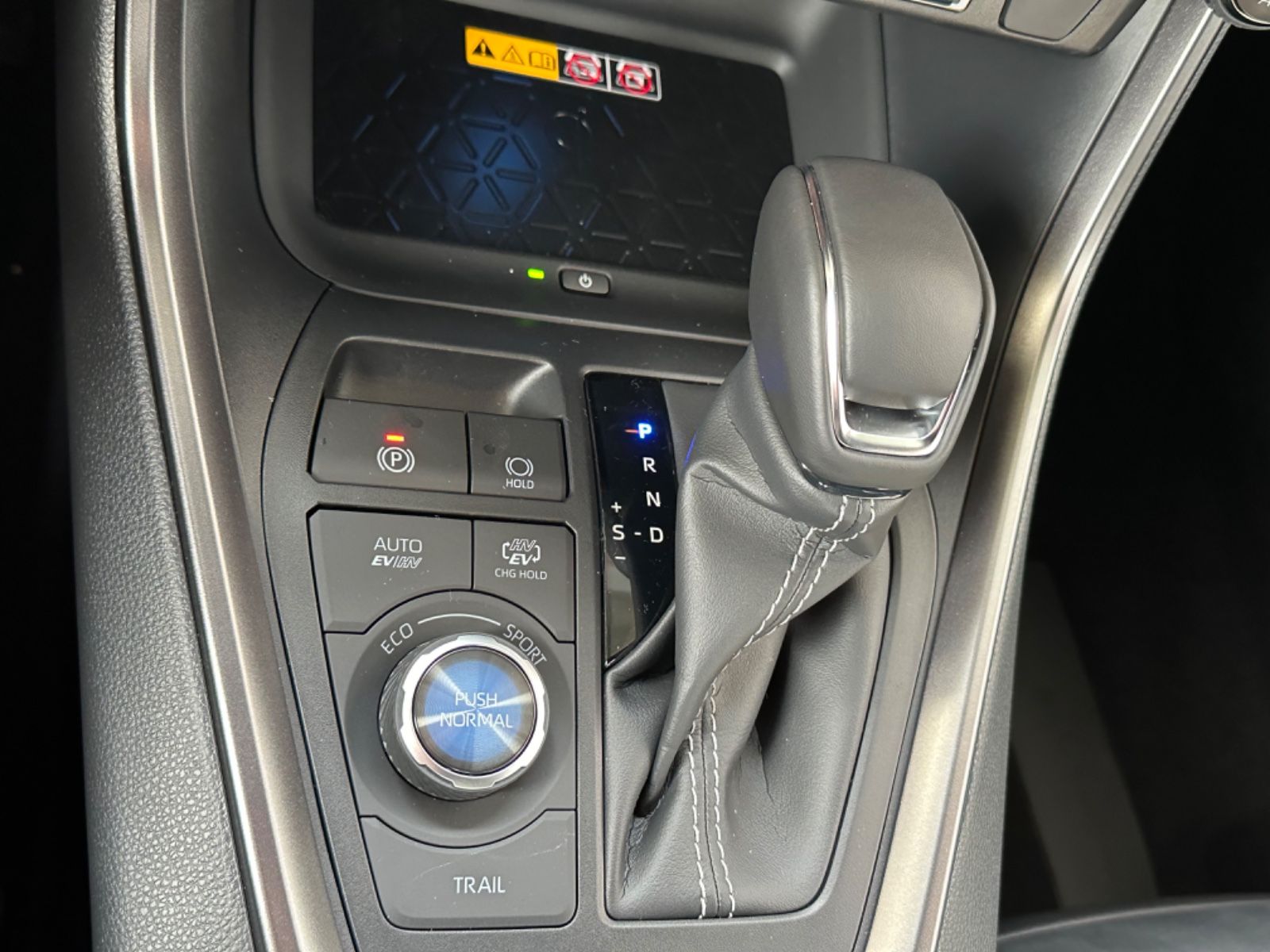 Fahrzeugabbildung Toyota RAV4 Plug-in Hybrid 4x4 GR Sport