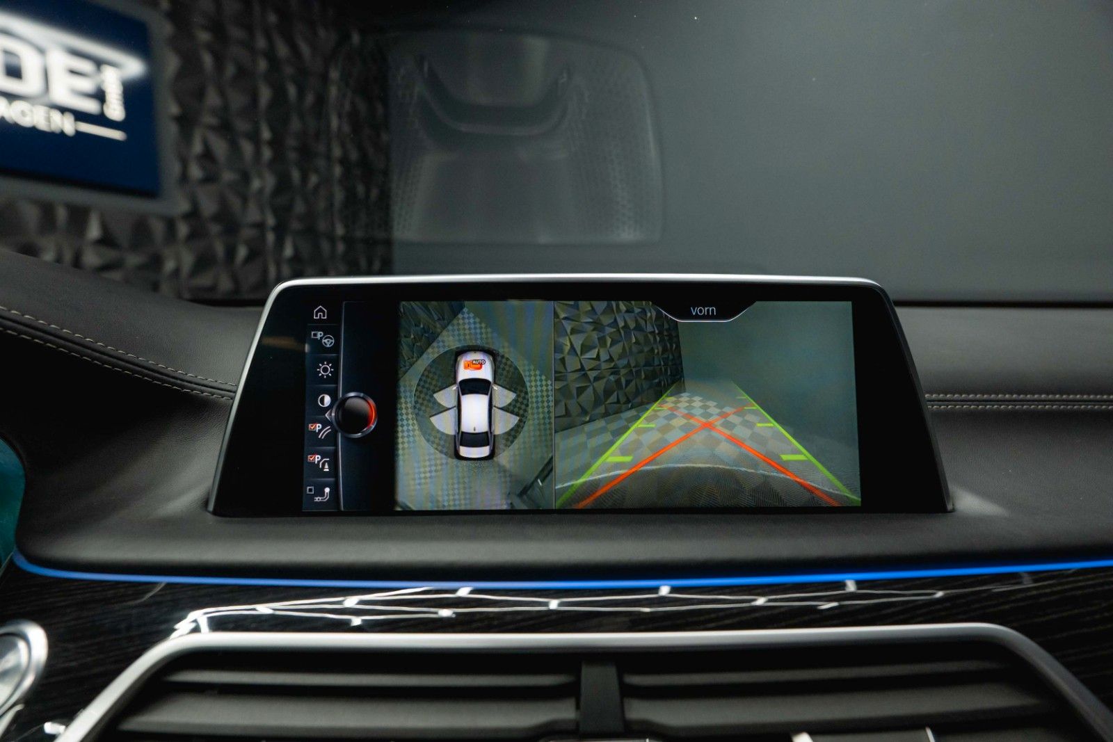 Fahrzeugabbildung BMW 730d L xDrive M Sport Shadow | 100% Option | 19%