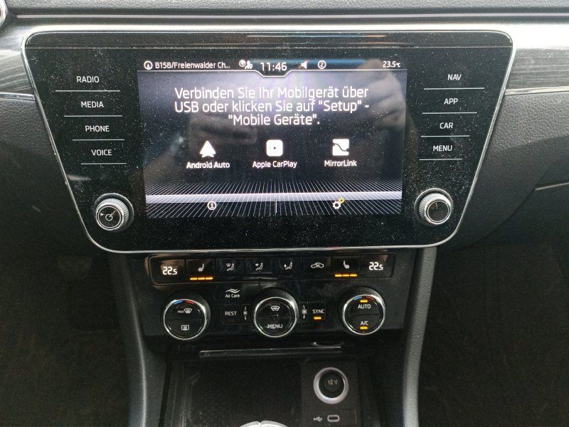 Fahrzeugansicht 14 Fahrzeugabbildung SKODA Superb Combi 2.0 TDI Style ACC+NAVI+WINTER-PAK.