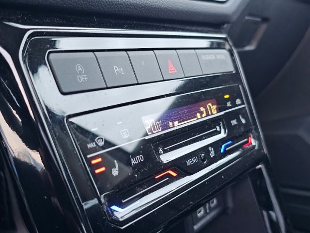 Fahrzeugabbildung Volkswagen T-Cross 1.0 TSI Life NAVI ACC SHZ PDC