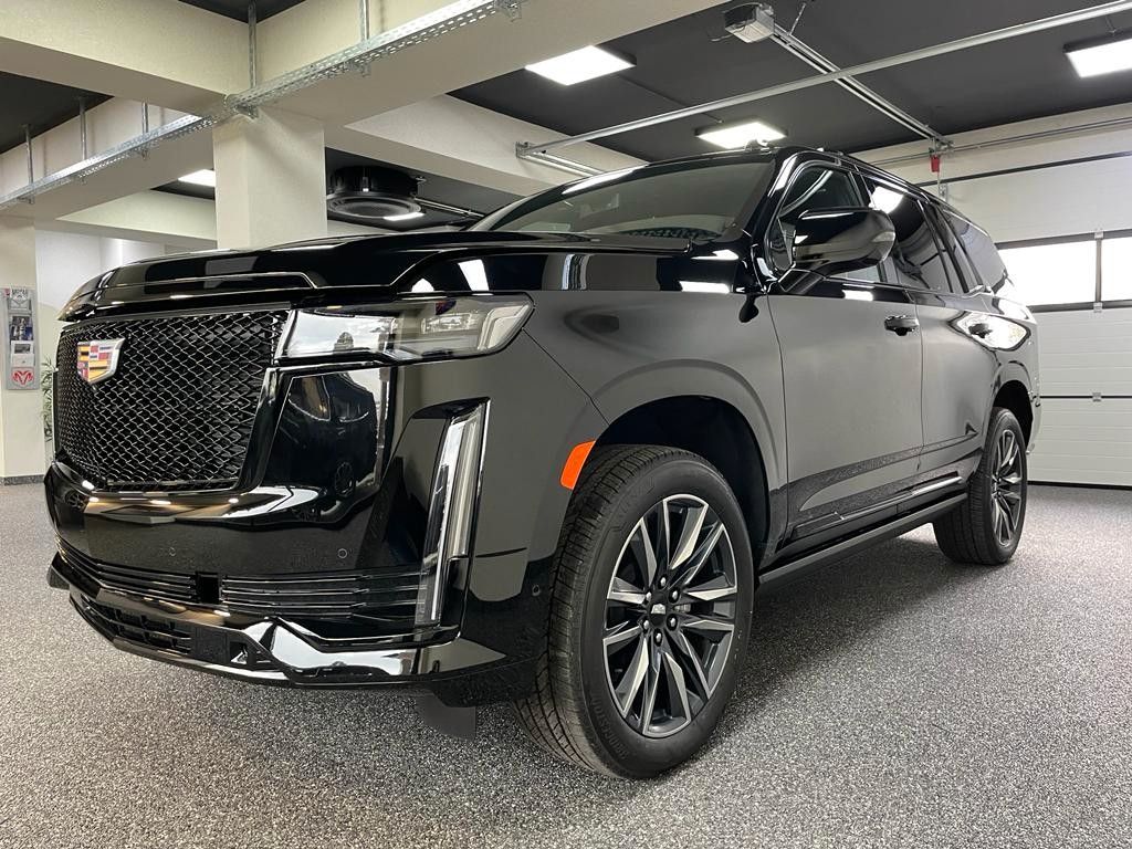 Fahrzeugabbildung Cadillac 2023 ESCALADE SPORT PLATINUM - 6.2 V8 VORFÜHRWAG