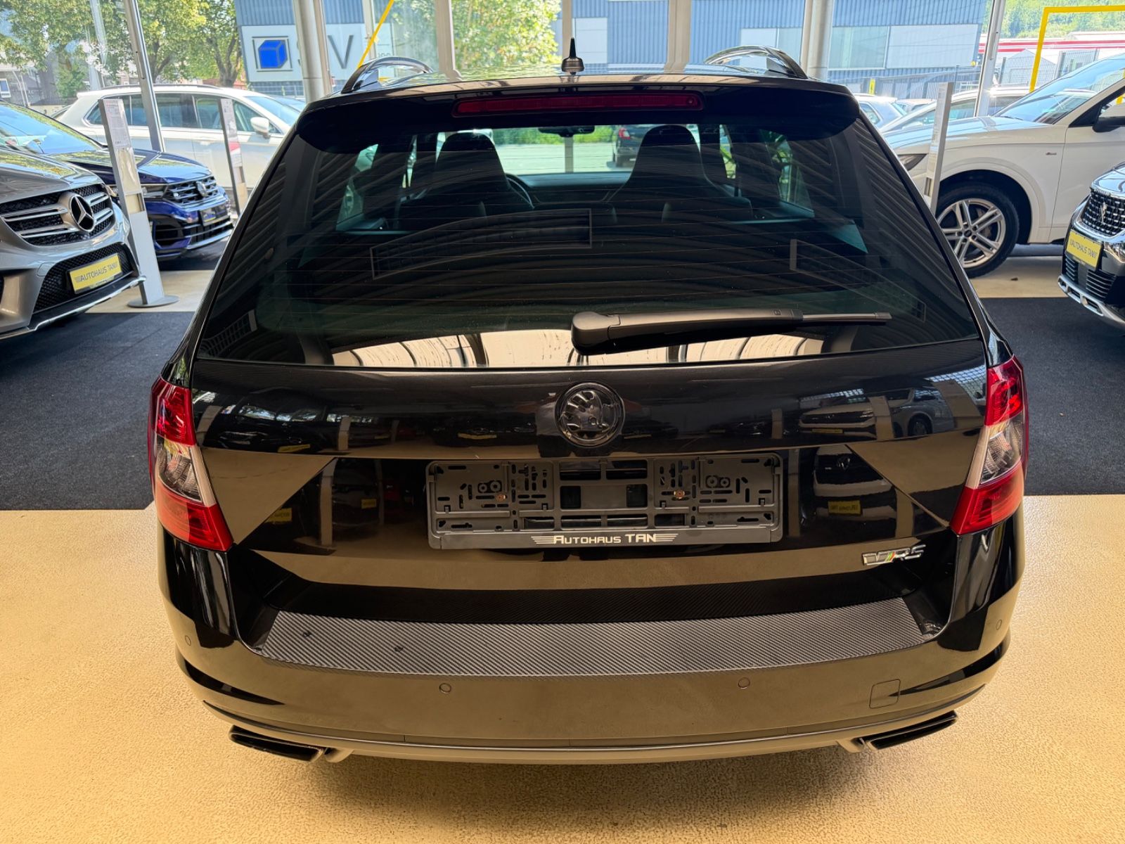 Fahrzeugabbildung SKODA Octavia Combi RS