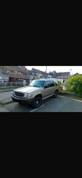 Ford Explorer 4.0 V6 RWD - Ford Explorer aus 2000: Geländewagen