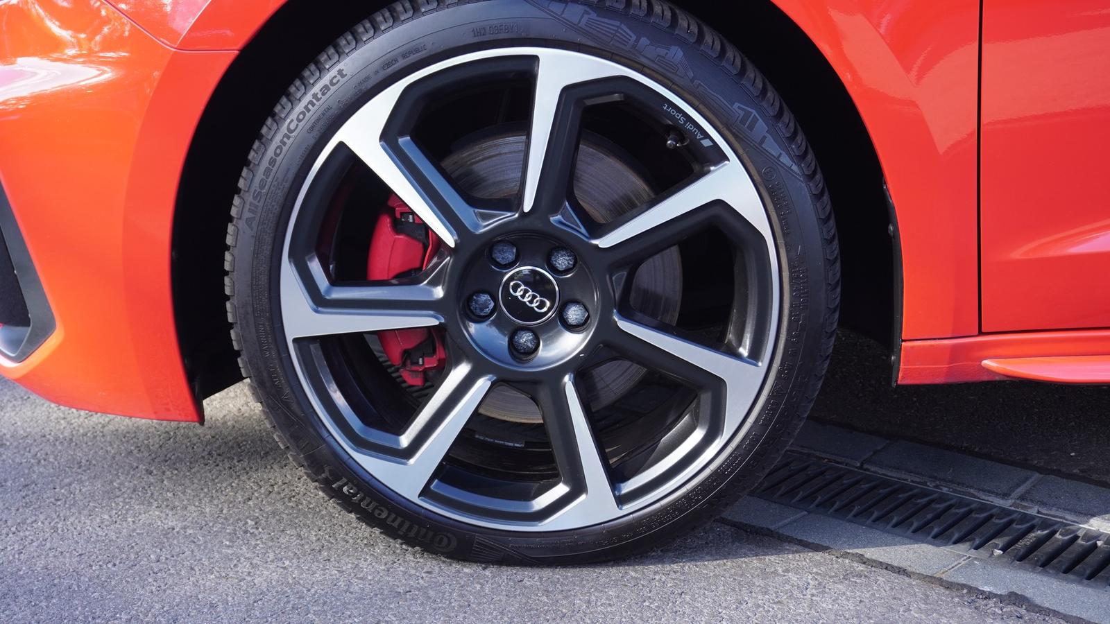 Audi A1 Sportback 40 2.0 TFSI S line LED App-Connect