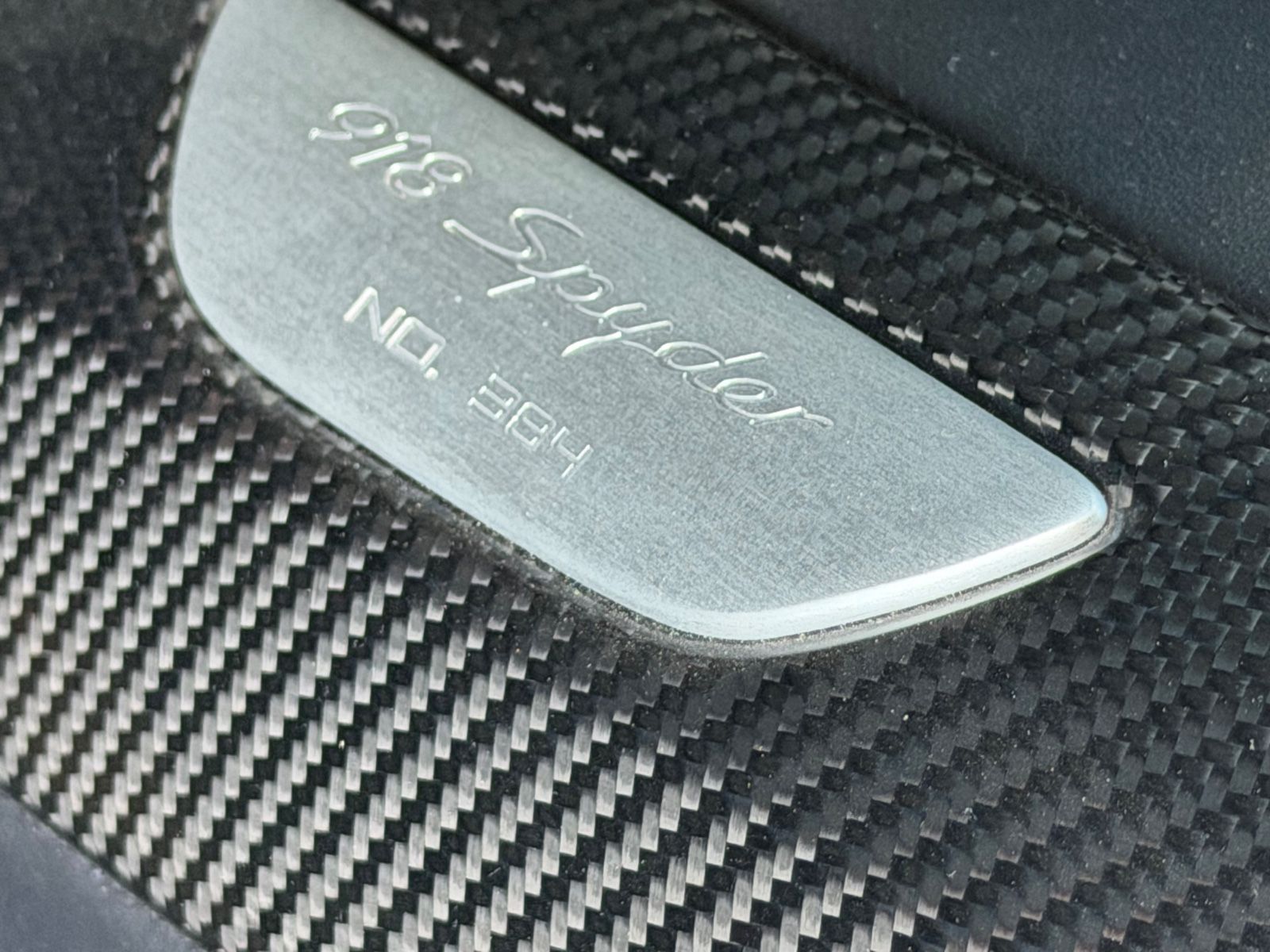 Porsche 918 Spyder METEORGRAU  LIFT 16