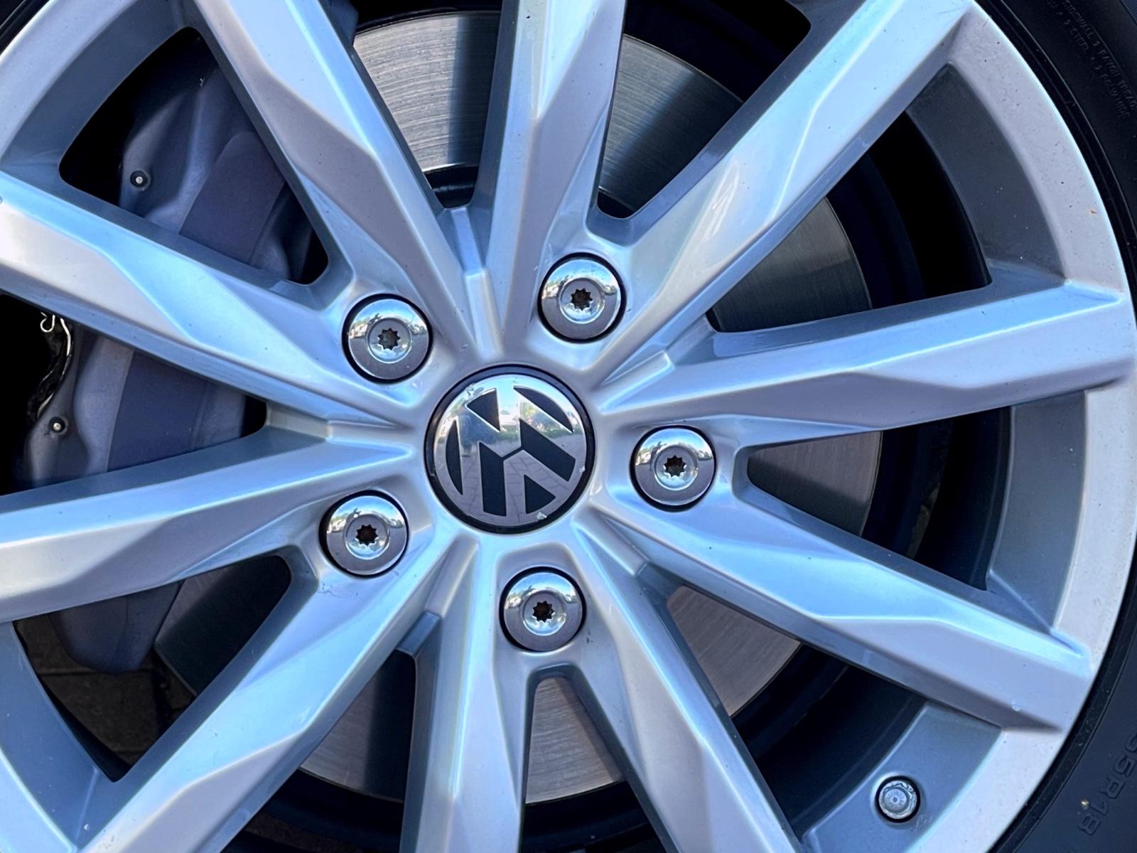 Volkswagen TOUAREG V6 TDI 4 MOTION LEDER PANORA SCHECKHEFT