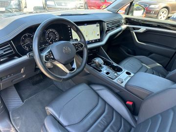 Volkswagen Touareg - 3