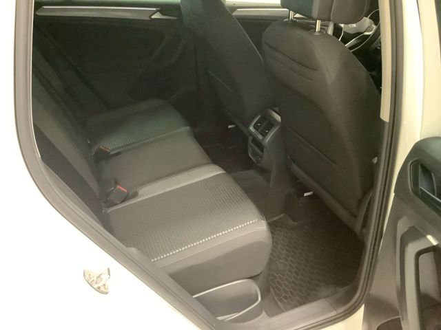 Tiguan Active 1,5 l 96 kW LED, Navi, ACC, FS beh