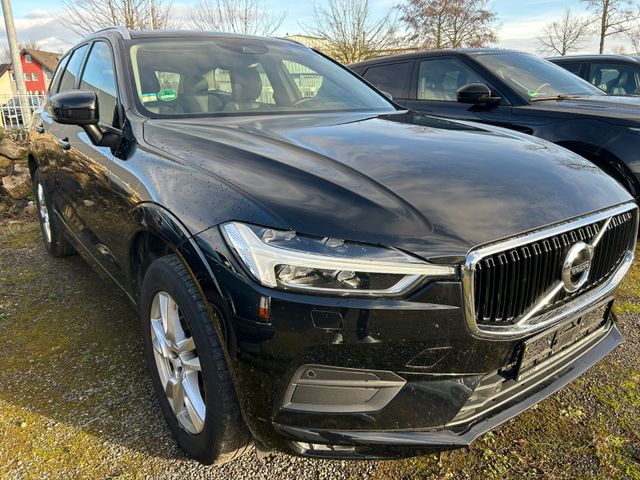 Volvo XC60 D4 AWD Momentum +PANORAMA+NAVI+LED+RFK+