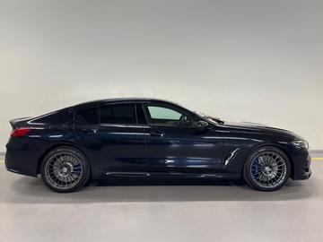 2022 Alpina B8 photo 4