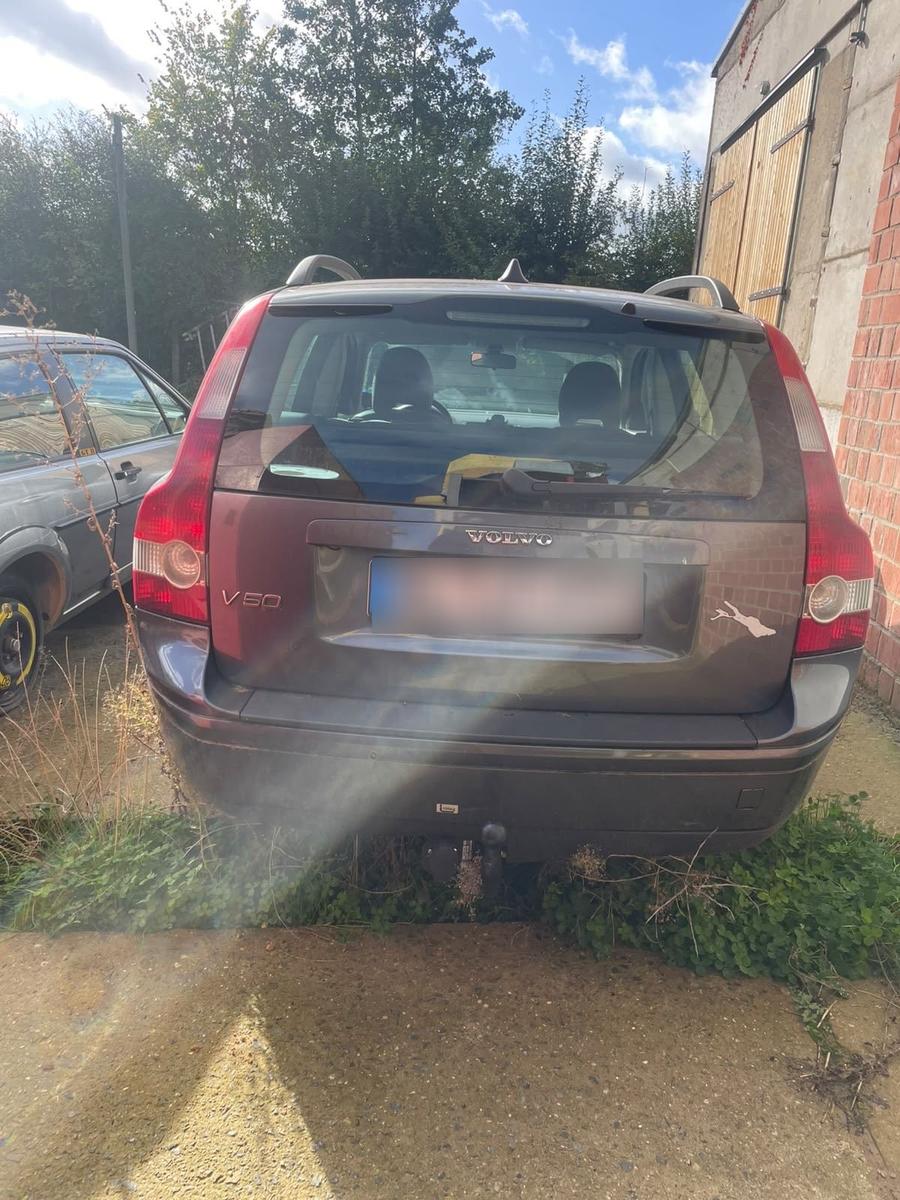 Volvo V50 2006 — rear view