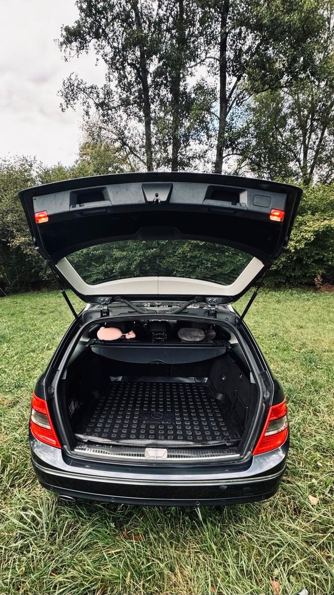 Mercedes-Benz C220 2011 — photo 14
