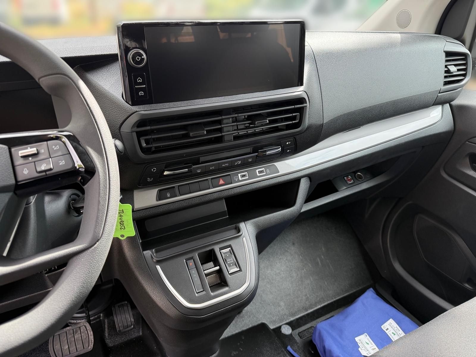 Fahrzeugabbildung Fiat Scudo L3 Kombi 180 AT8