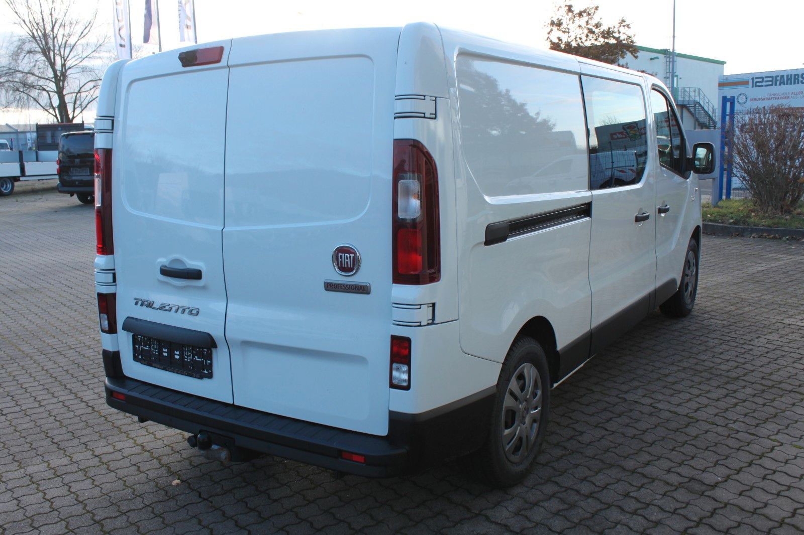 Fahrzeugabbildung Fiat Talento Multicab Navi