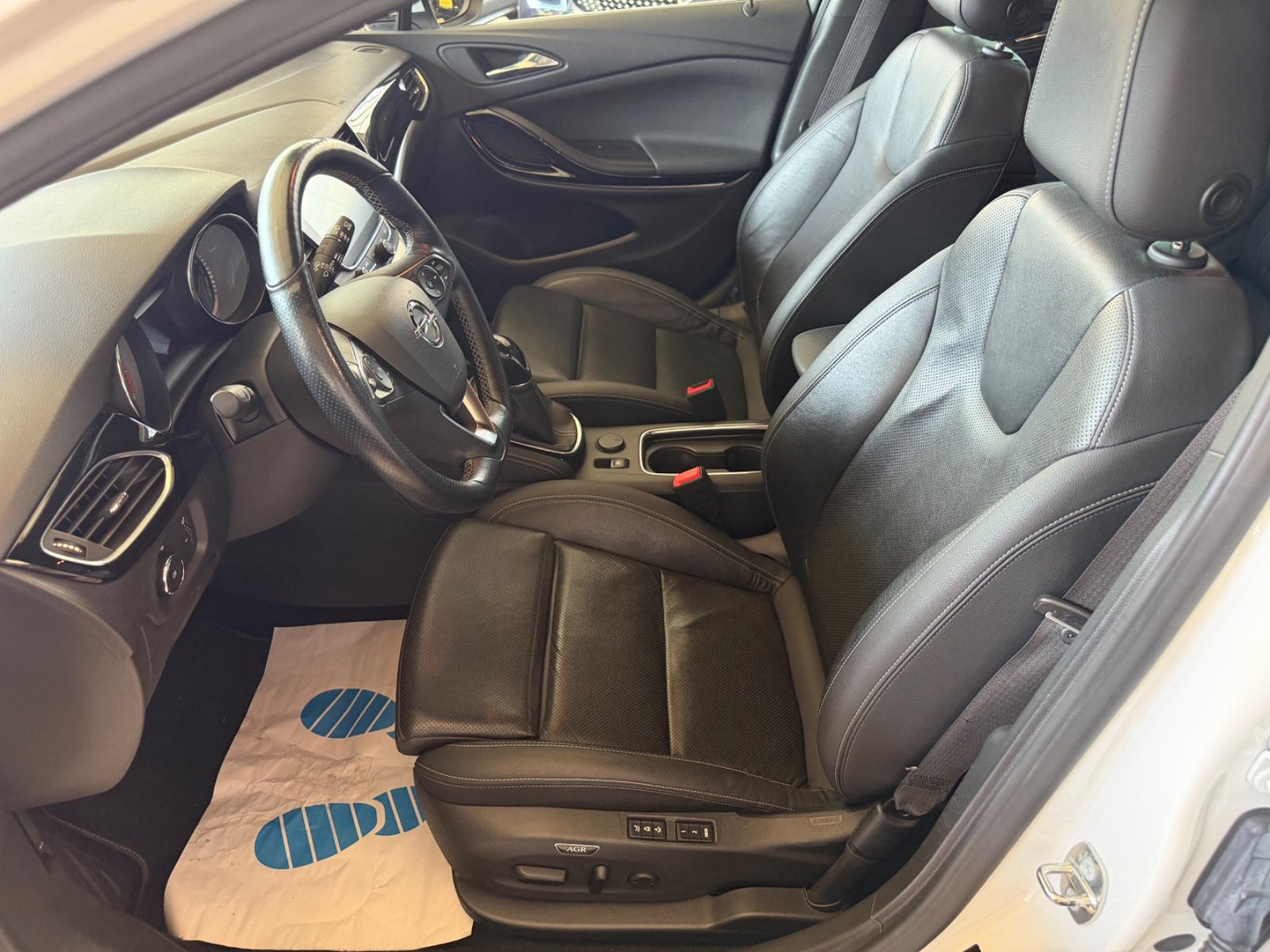 Fahrzeugabbildung Opel Astra K Lim. 5-trg. Ultimate*OPC* 1.Hand