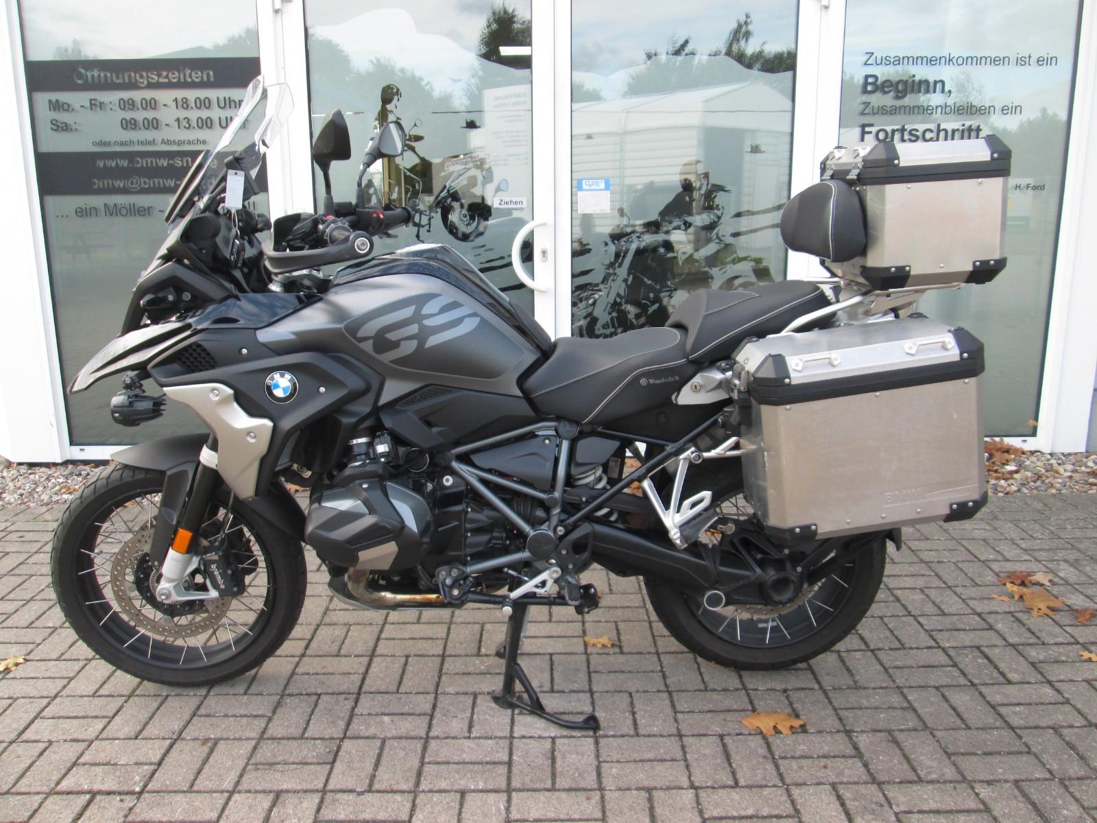 BMW R 1250 GS Triple Black / Tieferlegung / 4 Pakete