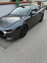 Mazda 3 Fastback (SKYACTIV-X M-Hybrid  2.0), 1. Hand - Mazda 3: Skyactiv X