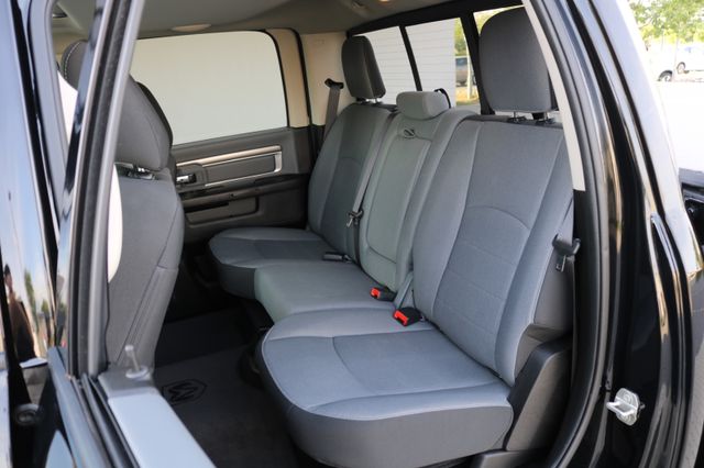 RAM 1500 5.7 V8 Crew Cab Black/PANO/KAMERA/NAVI – Vorschau 25