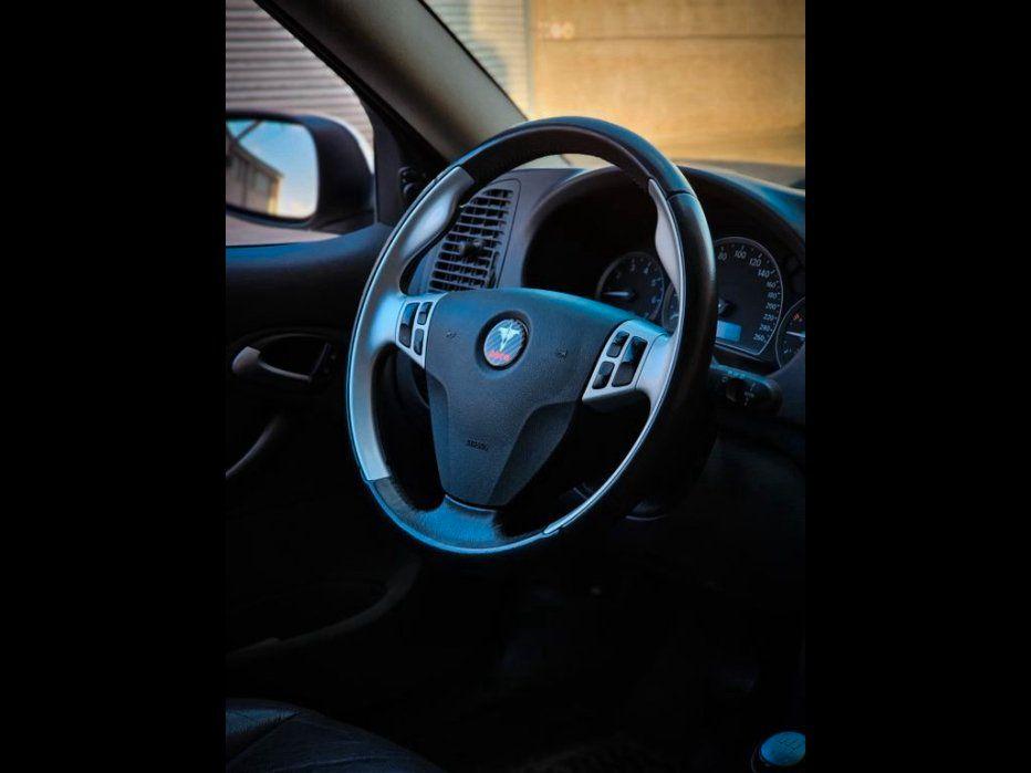 Saab 9-3 2005 — interior