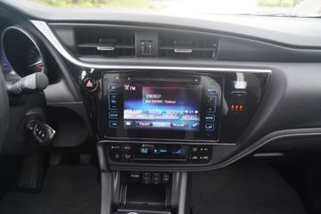 Toyota Auris - 11