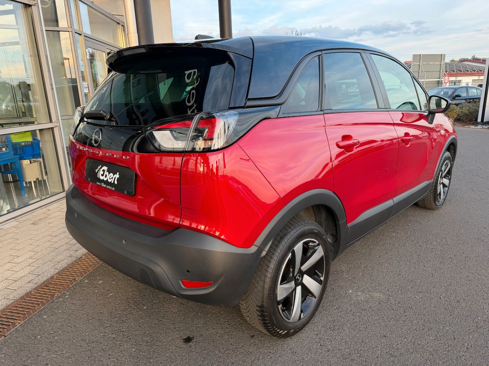 Fahrzeugabbildung Opel Crossland (X) 1,2 Turbo Edition S/S+PDC+NAVI