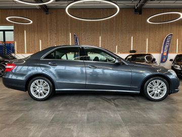 MYAUTOCENTER – Gebraucht- und Jahreswagen mit Werkstattservice in Pfaffenhofen Mercedes-Benz E 220 CDI Limousine BlueEfficiency *2. Hand*SHZ*