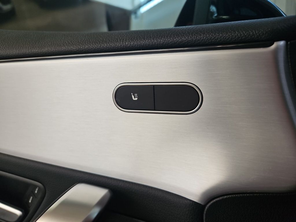 Fahrzeugabbildung Mercedes-Benz A 180 Progressive Night Navi LED Tempomat SHZ