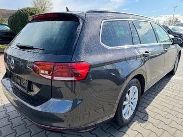 Volkswagen Passat Variant - 4