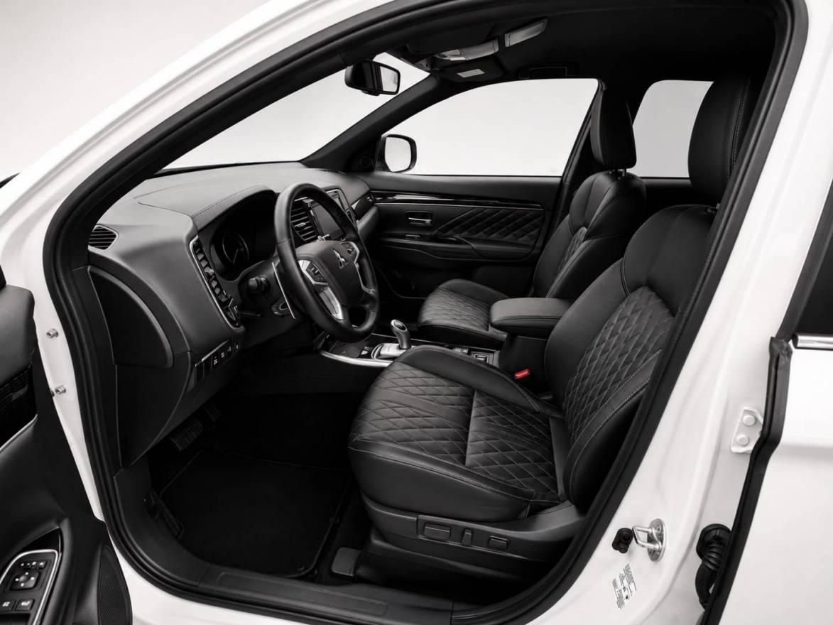 Mitsubishi Plug-In Hybrid Outlander 2.4'Plus'Spirit