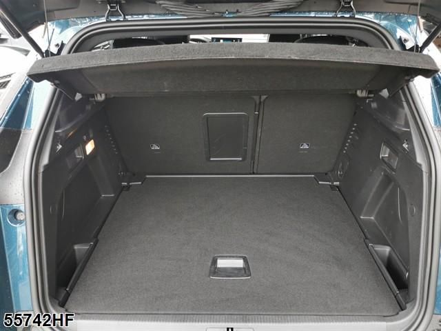Fahrzeugabbildung Peugeot 3008 1.2 PureTech 130, GT
