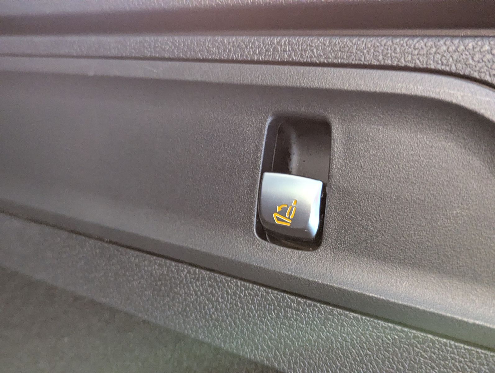 MERCEDES-BENZ GLC 200 4M Business MBUX LED High Temp. AHK 19" - Image 18