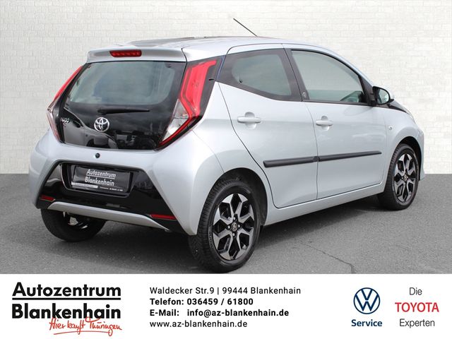 AYGO Team D nur 4.800 KM ! / Rentnerfahrzeug