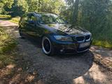 BMW E91 325ix - BMW 325: 325ix