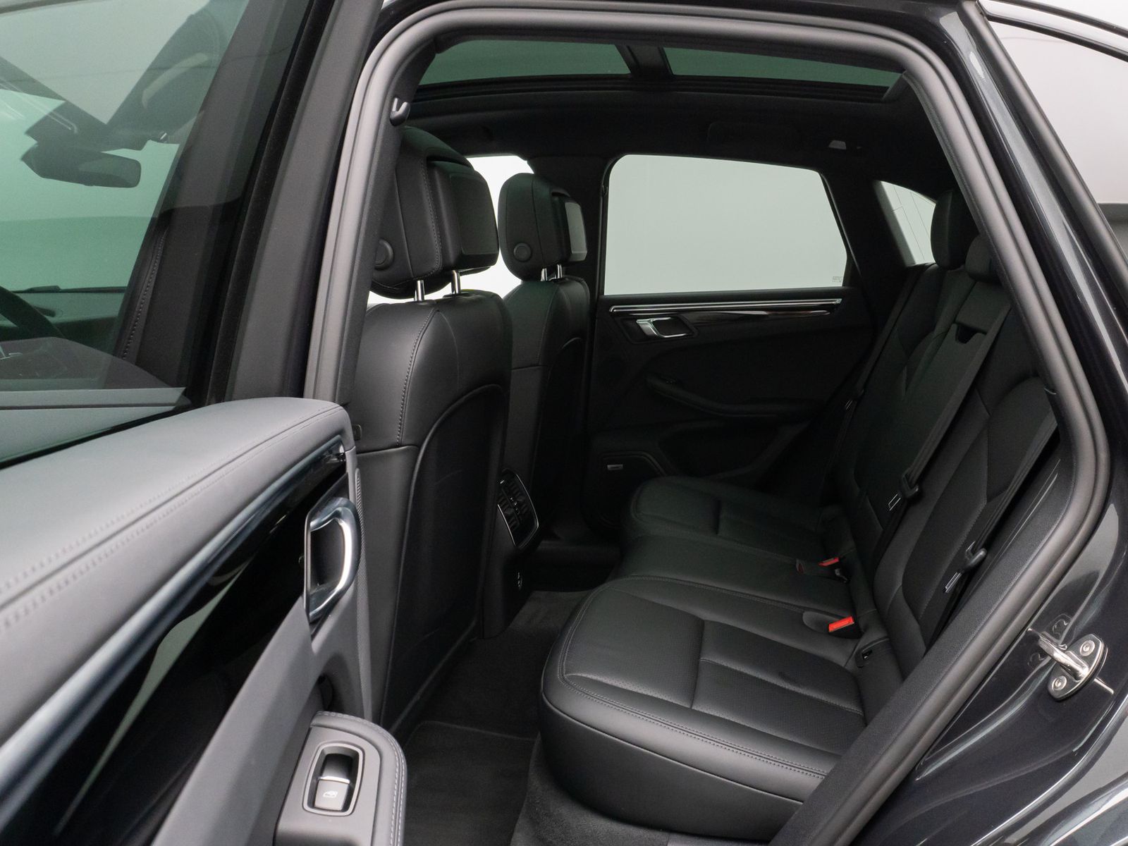Fahrzeugabbildung Porsche Macan S BOSE Kamera Memory DAB Panorama 20Zoll