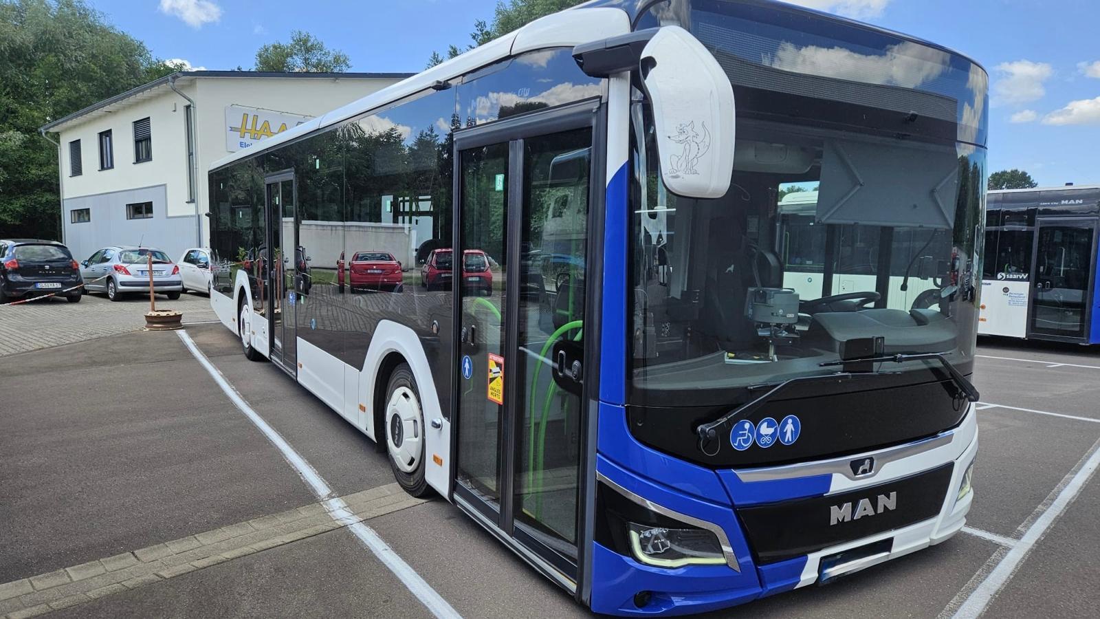 MAN 2 Busse Inercity und Lion City / Bestzustand