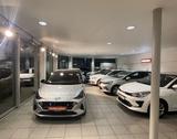 Peugeot 308 SW GT EAT8 Navi Klimaauto Keyless VORLAUF - Peugeot 308 Tageszulassungen mit Benzin-Antrieb