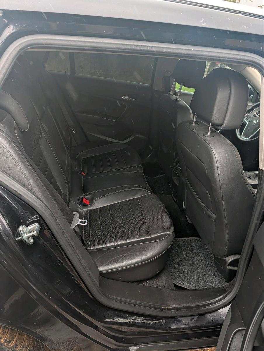 Opel Insignia 2010 — photo 6