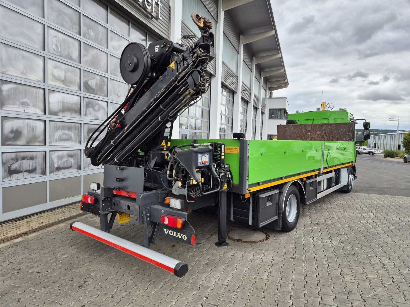 Fahrzeugabbildung Volvo FL 42 R Kran Hiab XS 088 Funk bis 14 m! Kamera