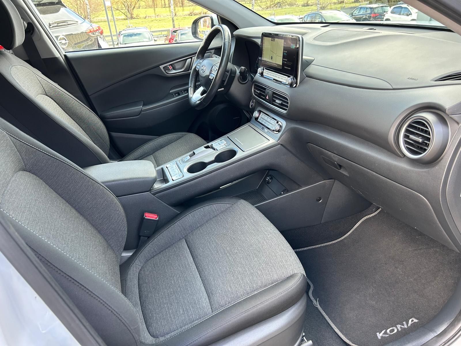 Fahrzeugabbildung Hyundai Kona Style Elektro°LED°Navi°Kamera°