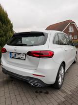 Mercedes-Benz B 220 4matic 13.000KM Standheizung LED Automatik - Mercedes-Benz B 220 von privat