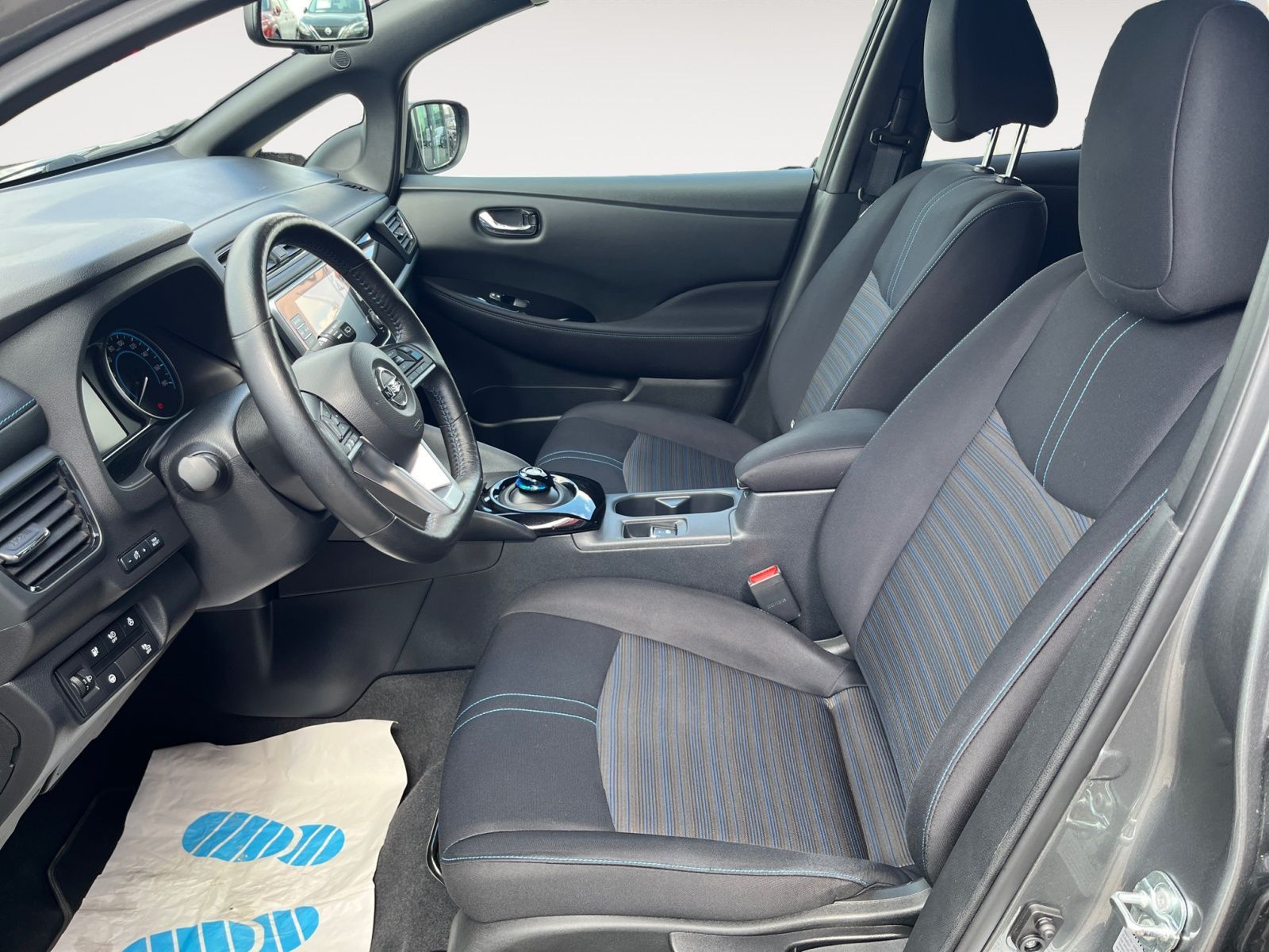 Fahrzeugabbildung Nissan Leaf 40 kWh Autom.-N-Con.-Winter-P., LED,SOH95%