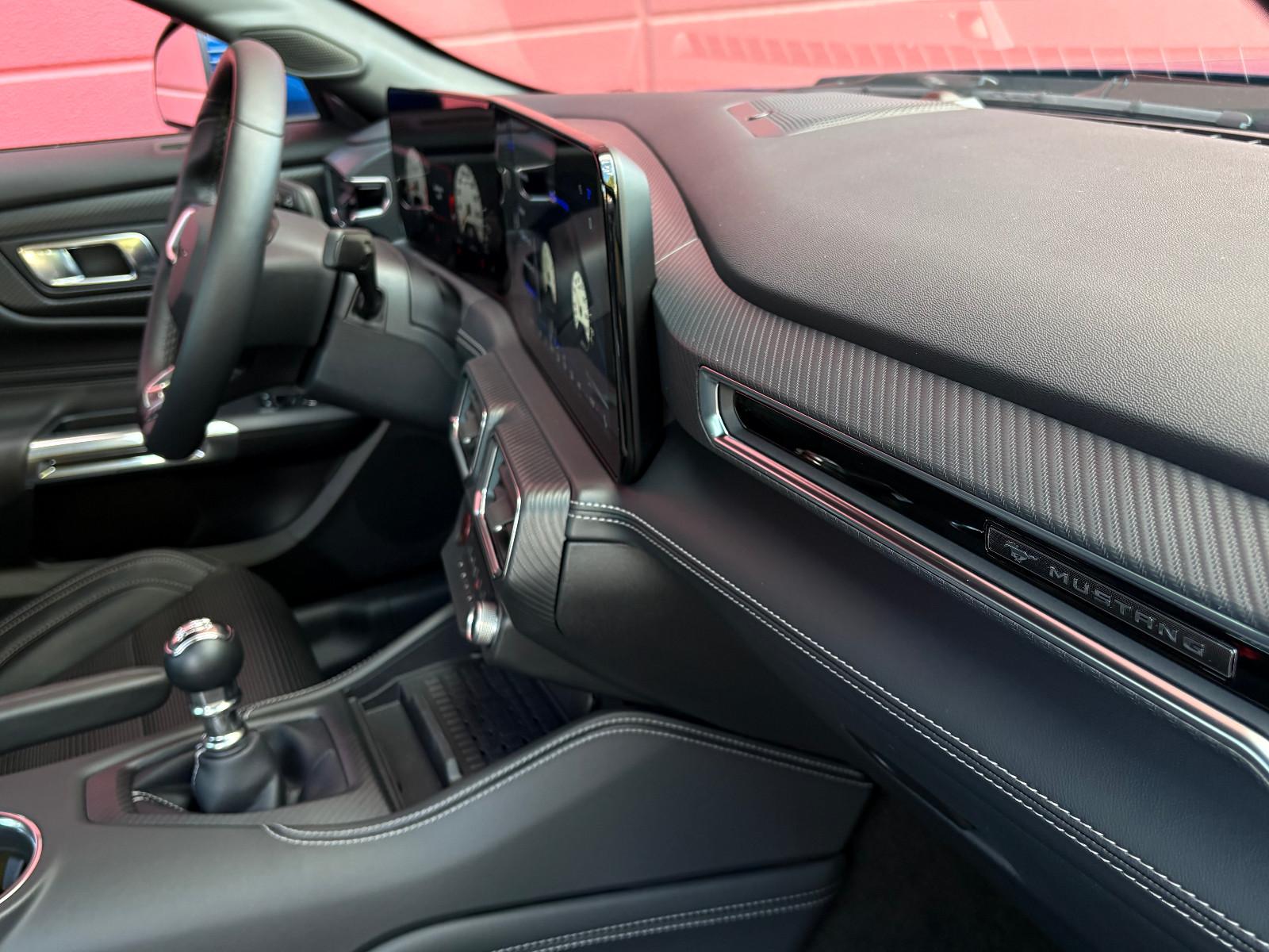 Ford MUSTANG GT 5.0 V8 COUPE NEUES MODELL NUR 3.332KM