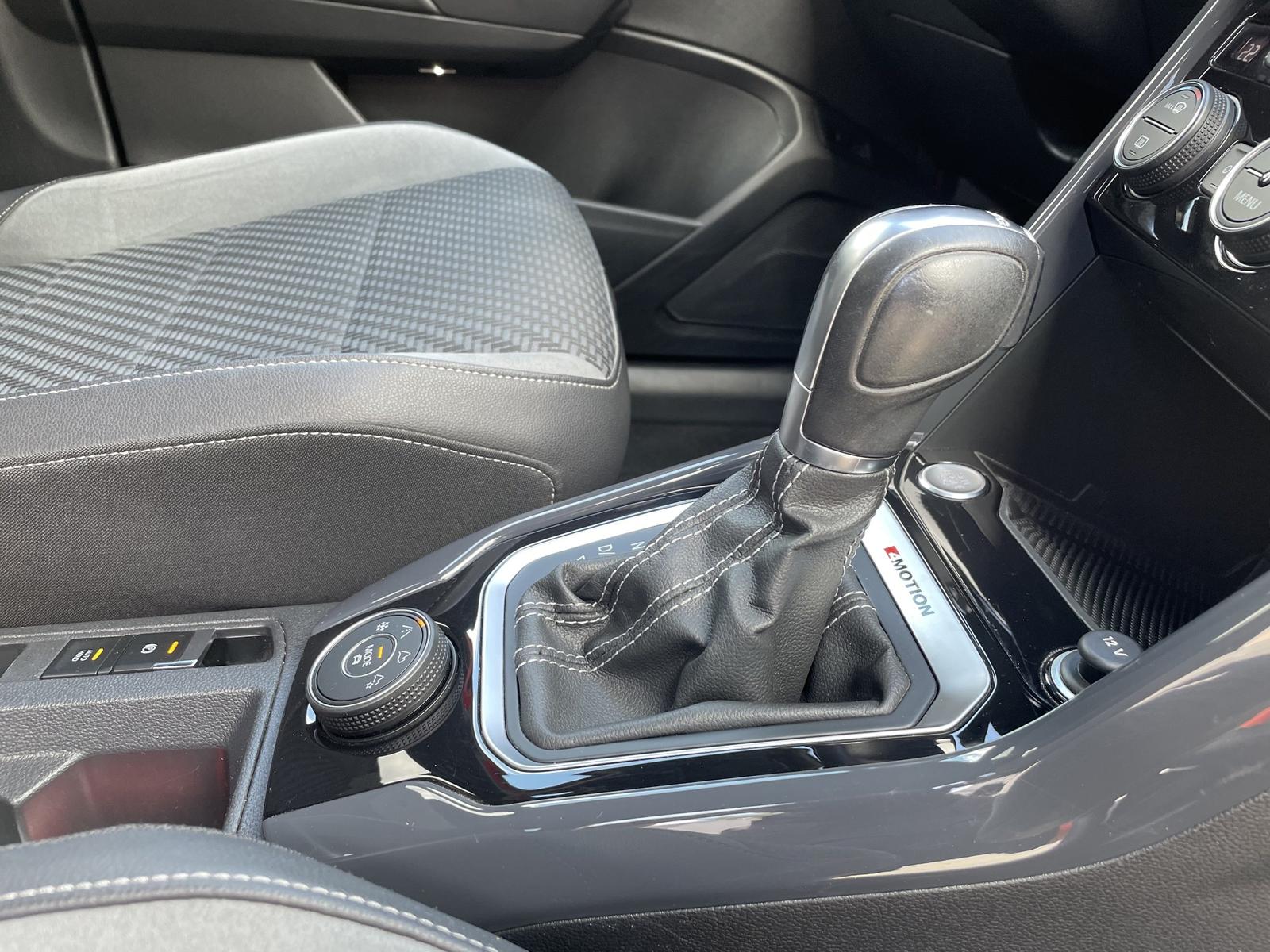 Volkswagen T-Roc 2,0 TSI 4 MOTION R-LINE LED KAMERA AHK ALU