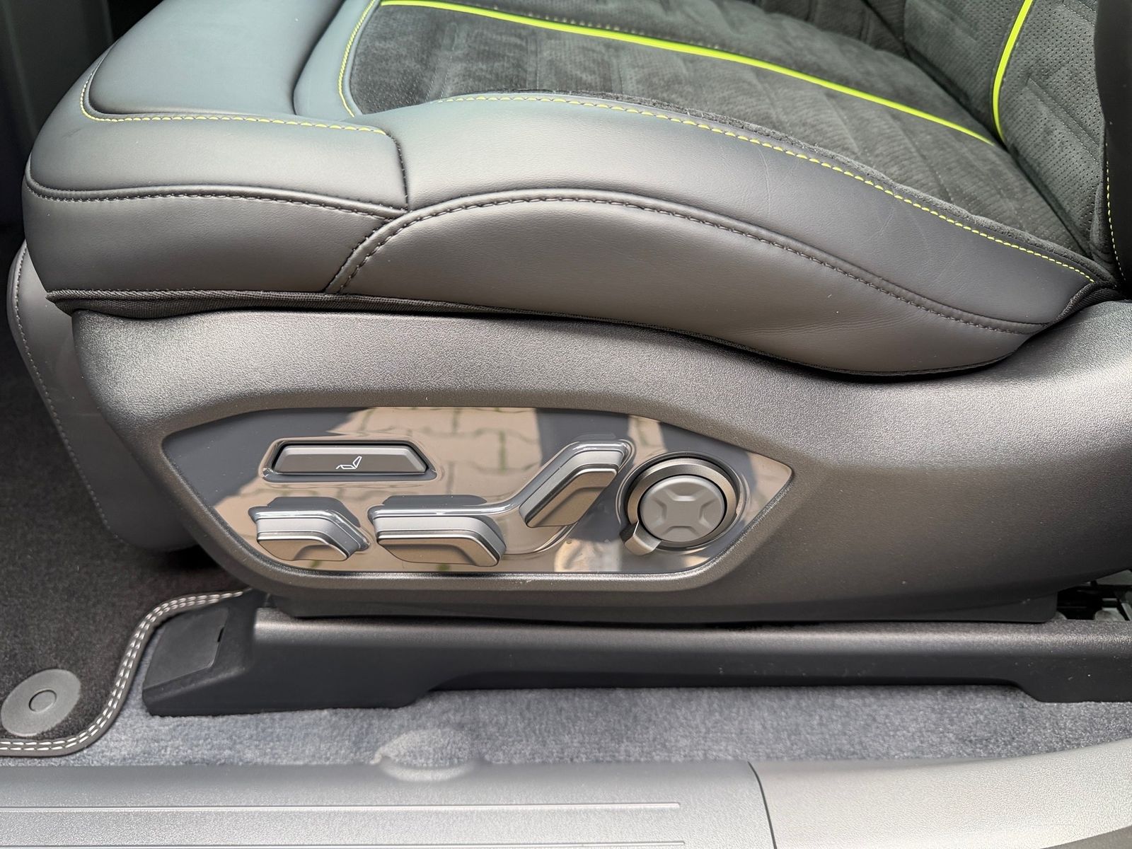 Fahrzeugabbildung Kia EV9 GT 7S GD DIG-SP