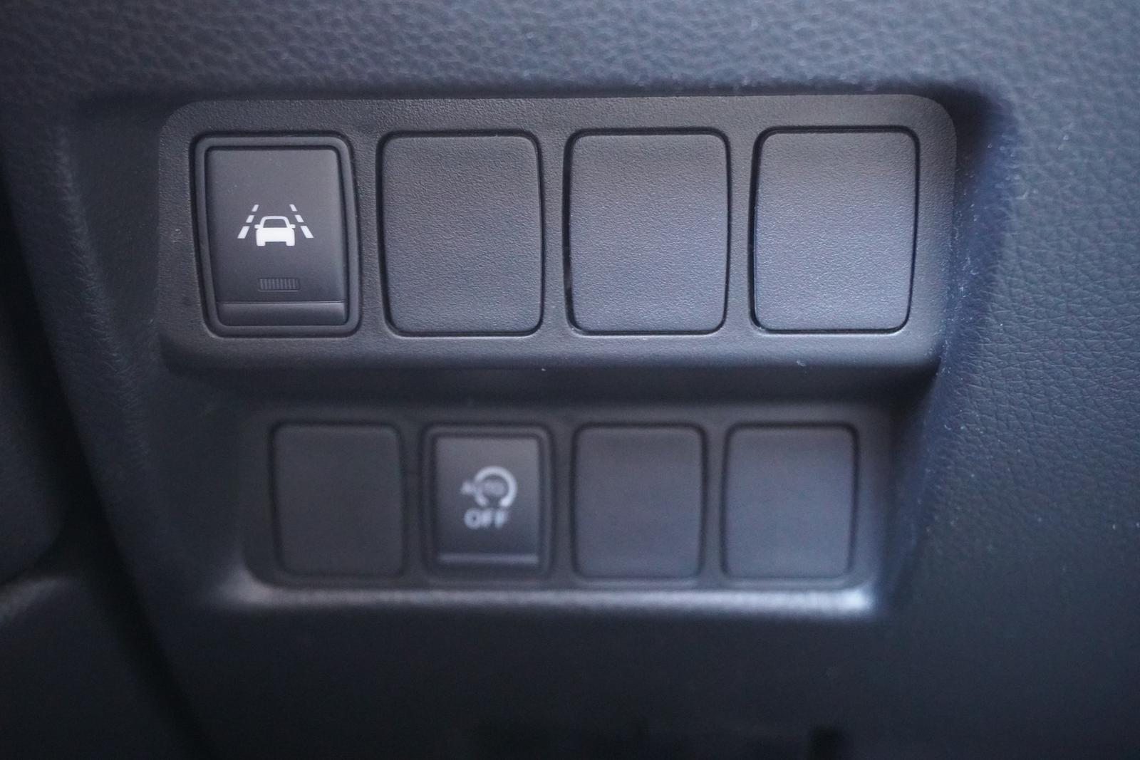 Nissan Qashqai 1.3 Tekna LED Navi Panorama 360° AHK