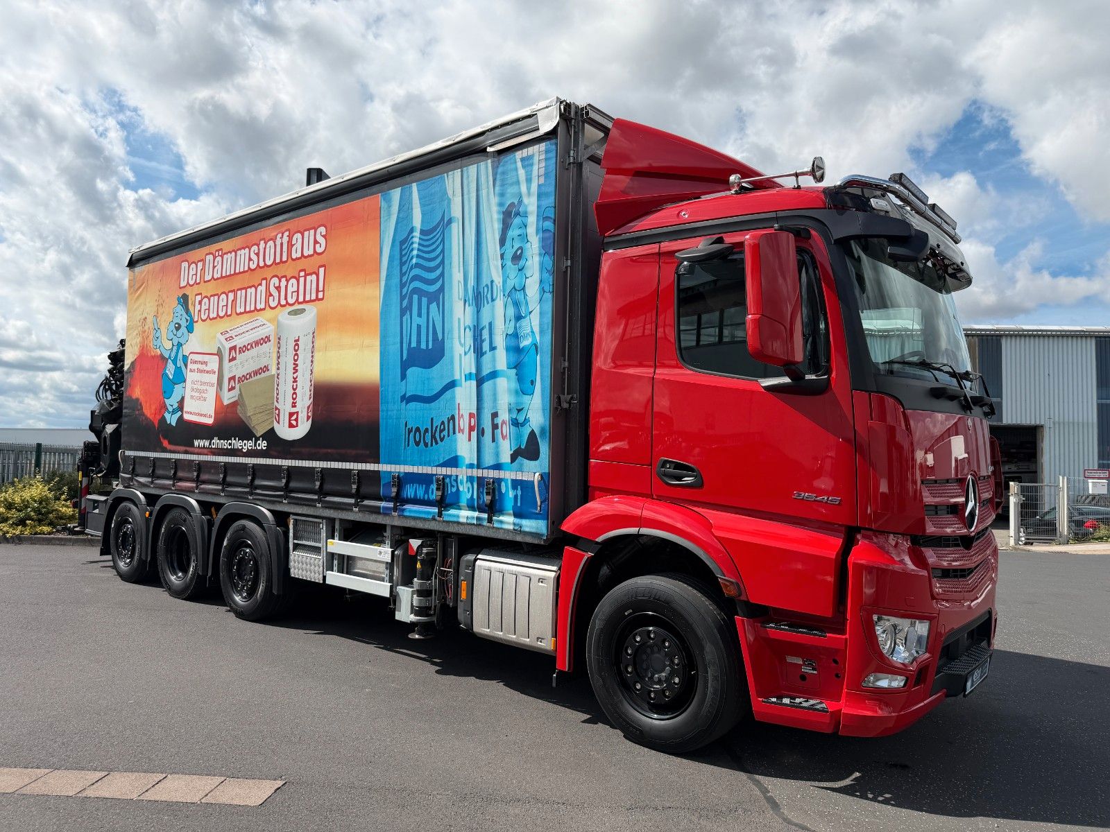 Fahrzeugabbildung Mercedes-Benz Actros 3645 8x2/6 Hiab 358 E-5 Jib 70X-3 Hubdach