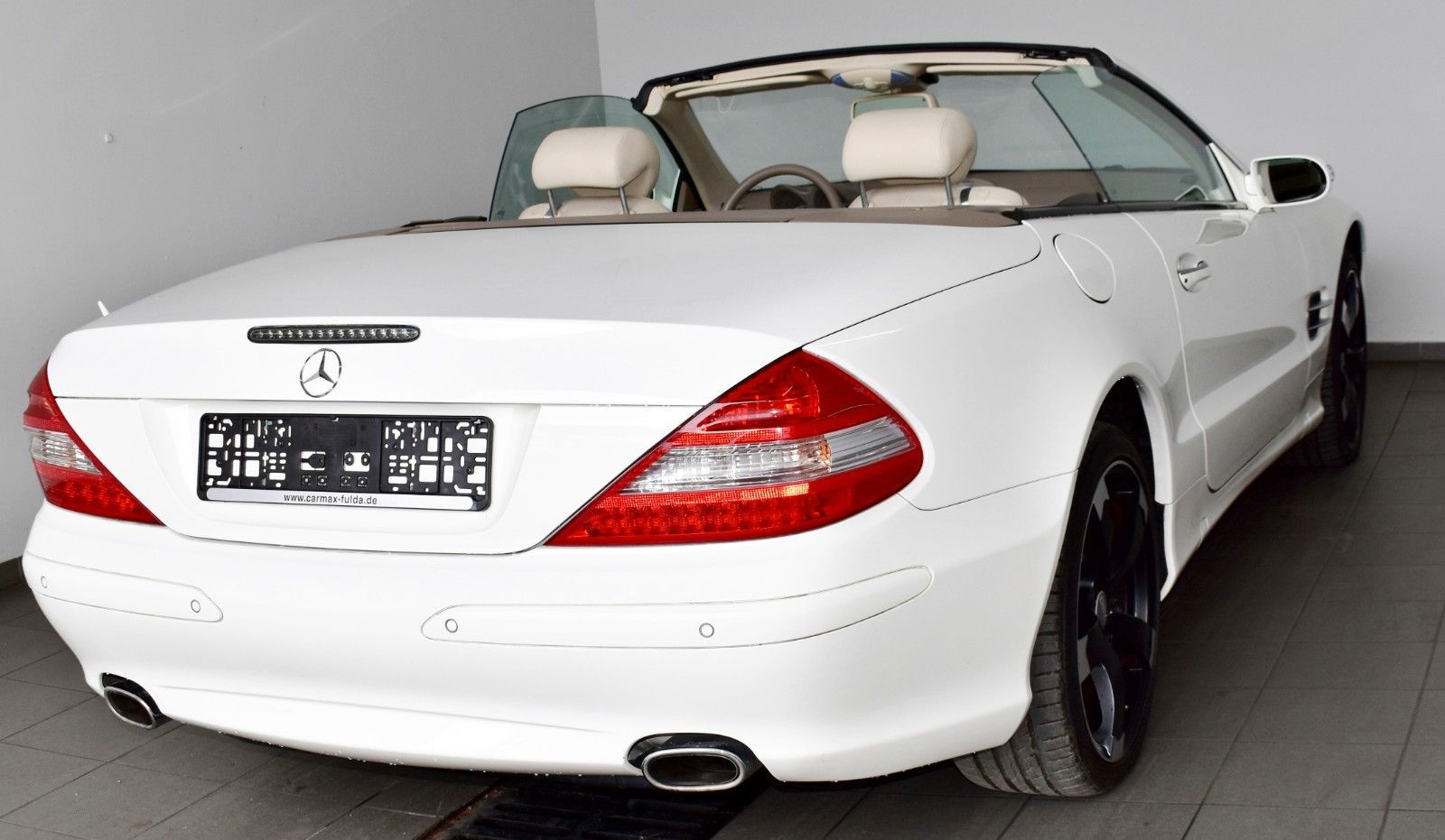 Fahrzeugabbildung Mercedes-Benz SL500 Roadster Leder,Navi,Xenon,SH,PDC,BOSE