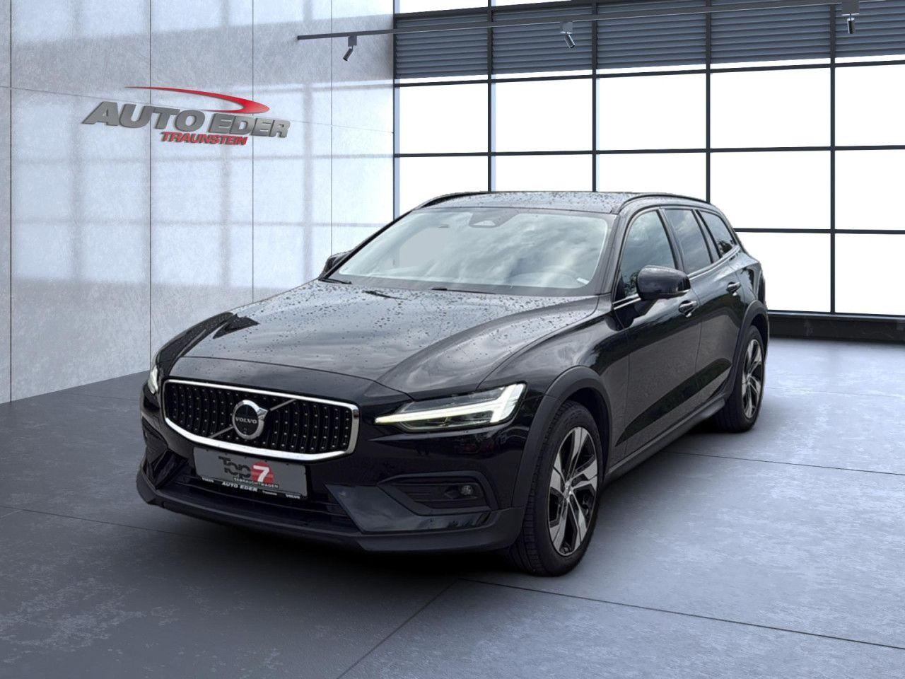 Volvo V60 CC Plus AWD Bluetooth LED Vollleder Klima
